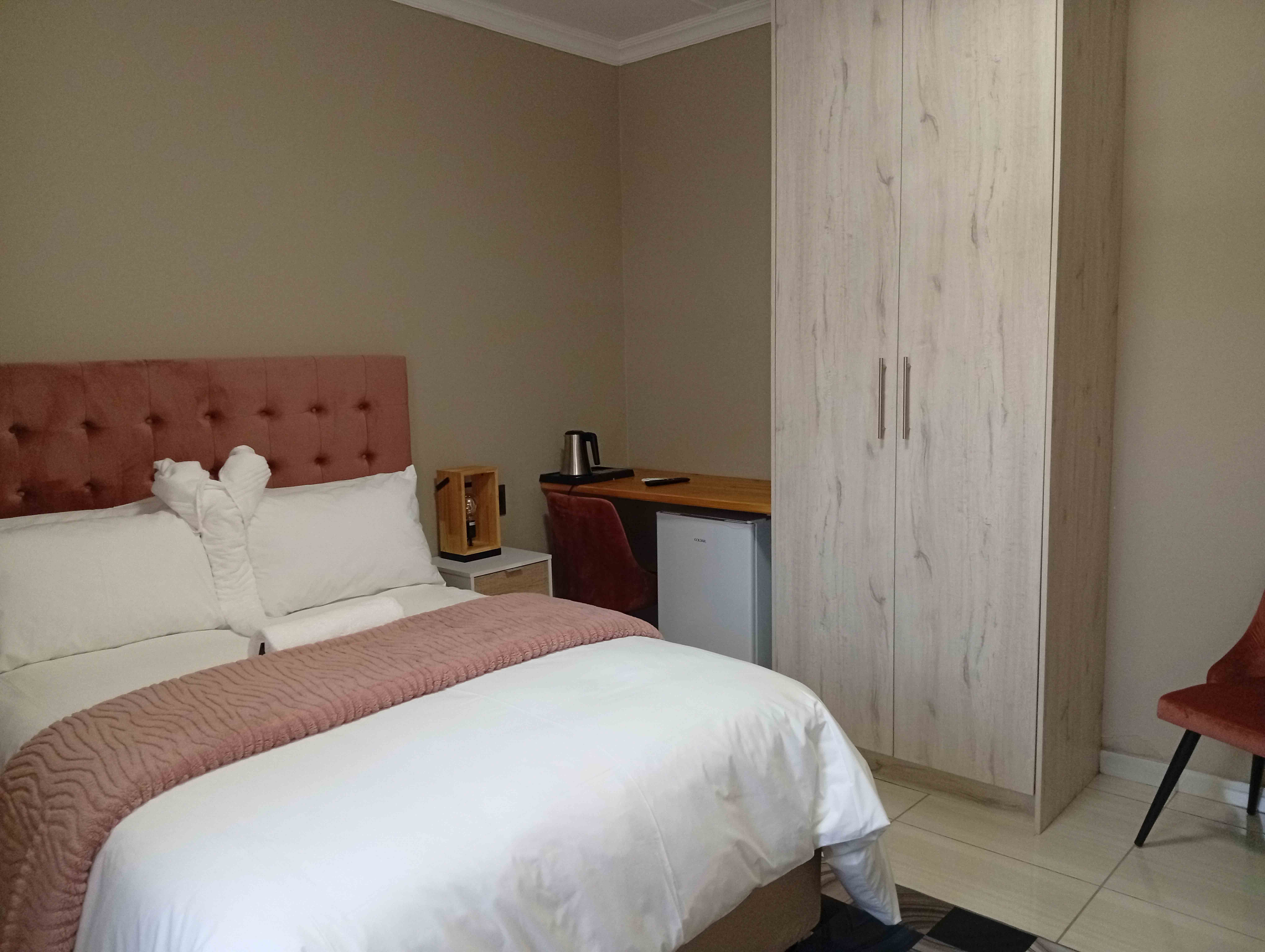 Room 3 (Ensuite - Fully furnished)